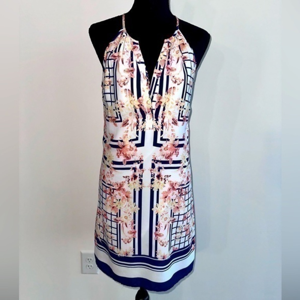 Skies are Blue Floral Mini Dress. Size Small